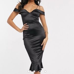 Satin off shoulder dress!